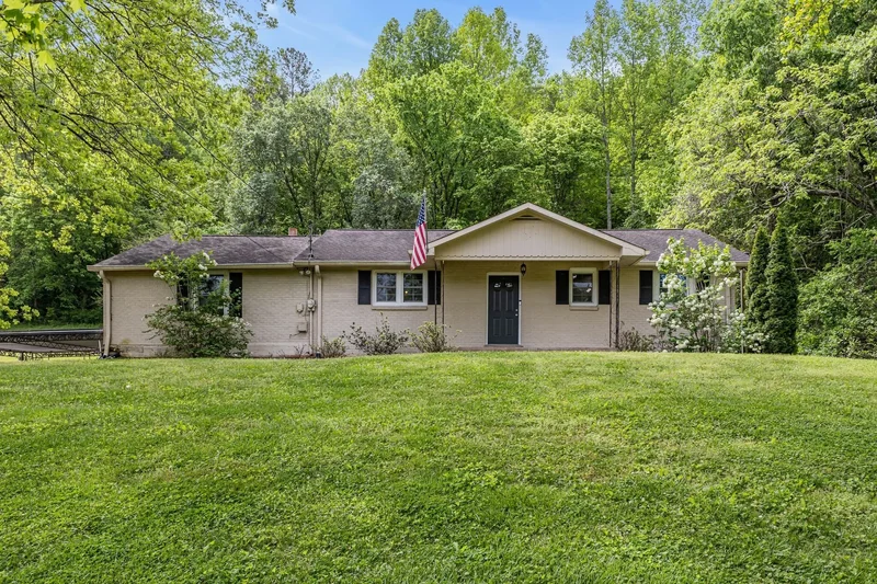 9005 Highway 100, Nashville, TN 37221, Nashville, Tennessee, United States. - Photo 8