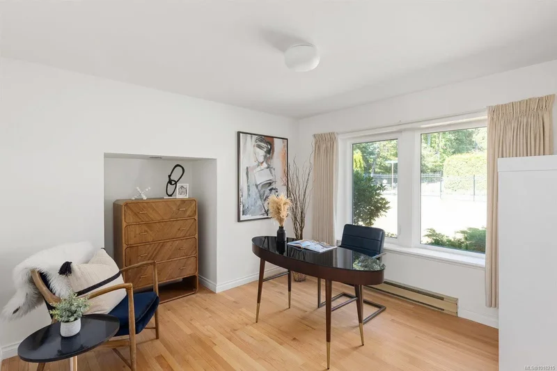 2693 MacDonald Dr E, Saanich, British Columbia, Canada. - Photo 33