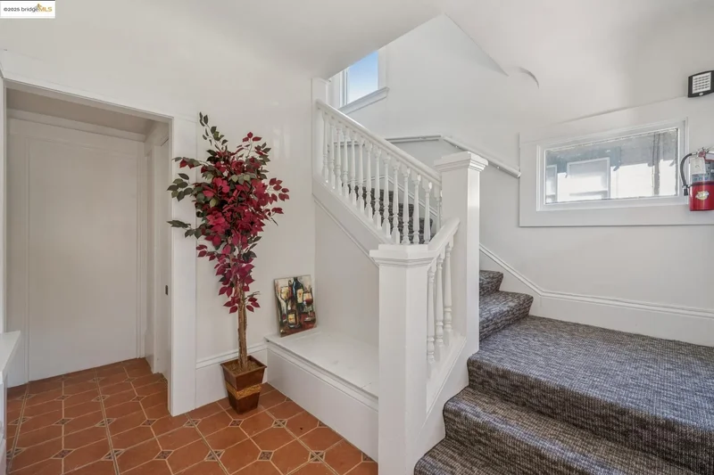 558 58th St, Oakland, California, United States. - Photo 20