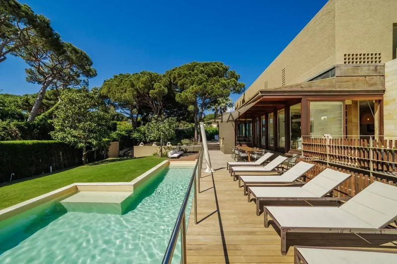 Exclusive villa for sale in La Gavina