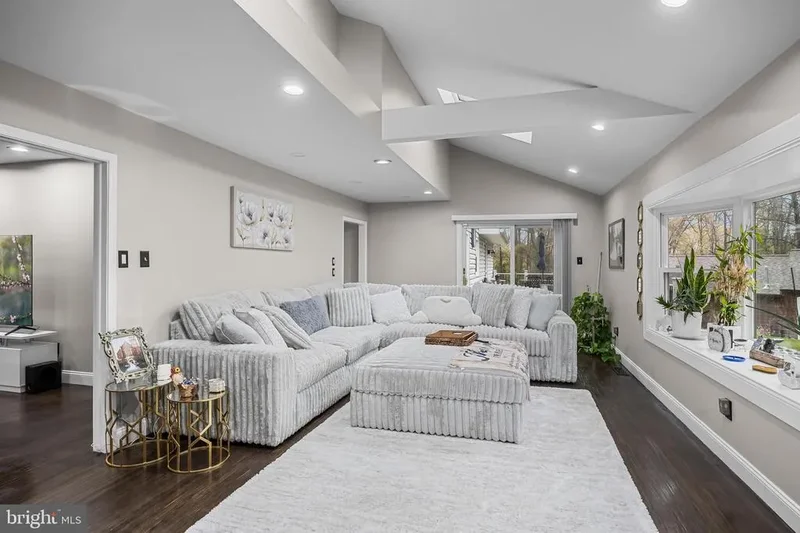 68 CROOKED LN LANE, CHERRY HILL, NJ 08034, Cherry Hill, New Jersey, United States. - Photo 11