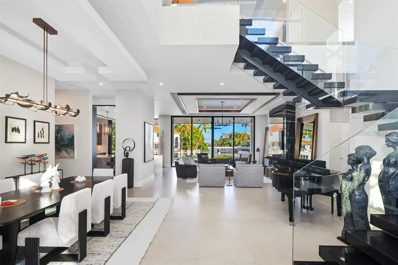 100 Royal Palm Drive, Fort Lauderdale, Florida, United States. - Photo 11