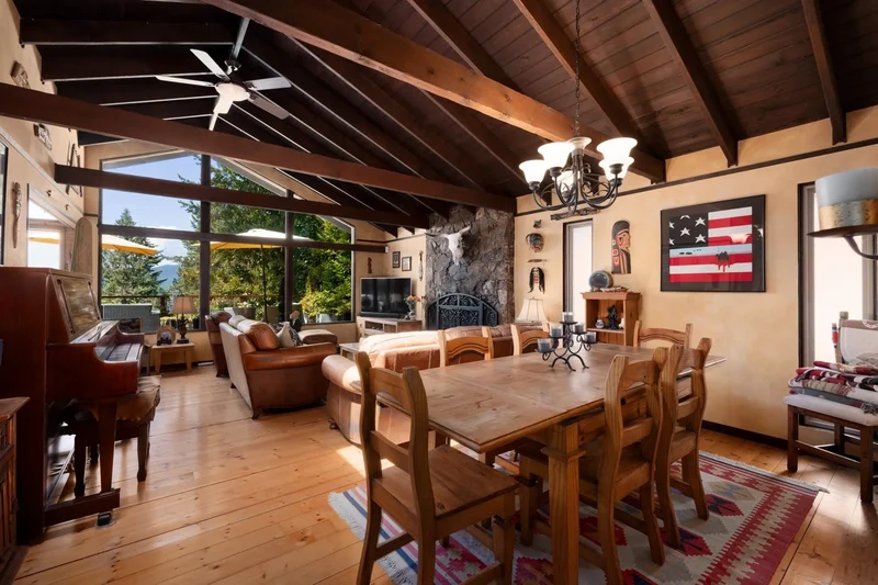 315 Bayview Road, Lions Bay, British Columbia, Canada. - Photo 19