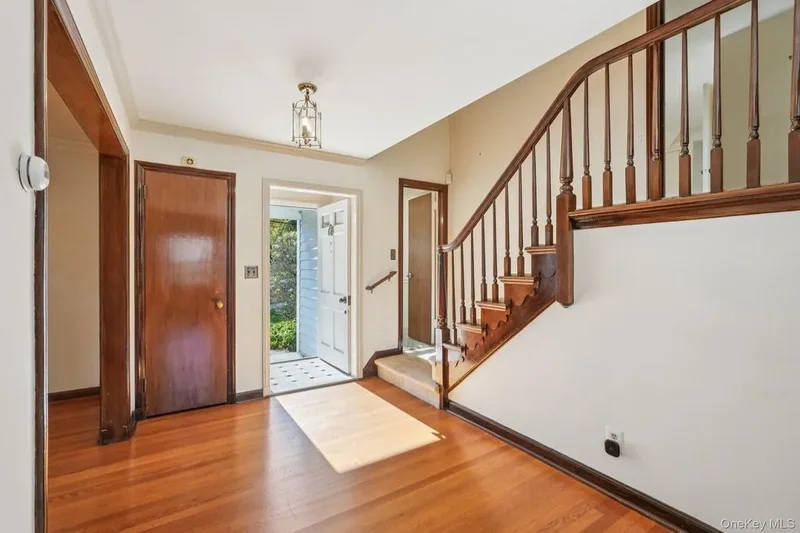 13 Hillview Drive, Scarsdale, NY, 10583, USA, Scarsdale, New York, United States. - Photo 15