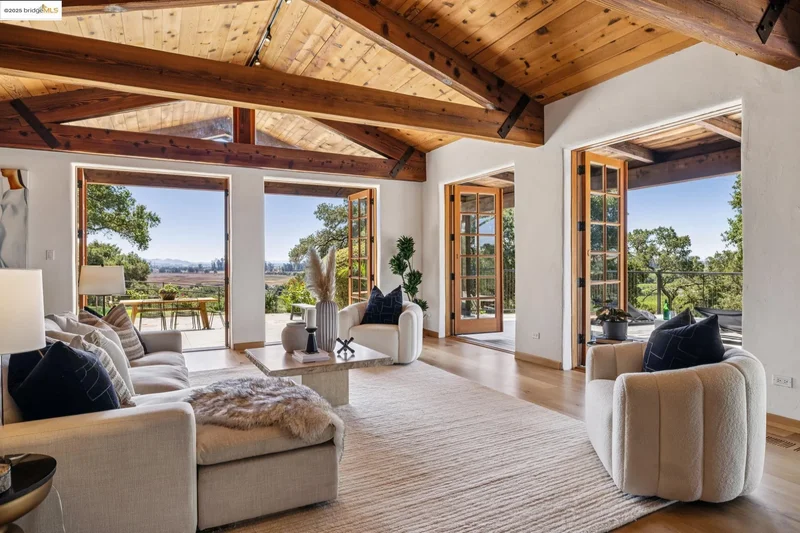 1531 Foster Rd, Napa, California, United States. - Photo 6