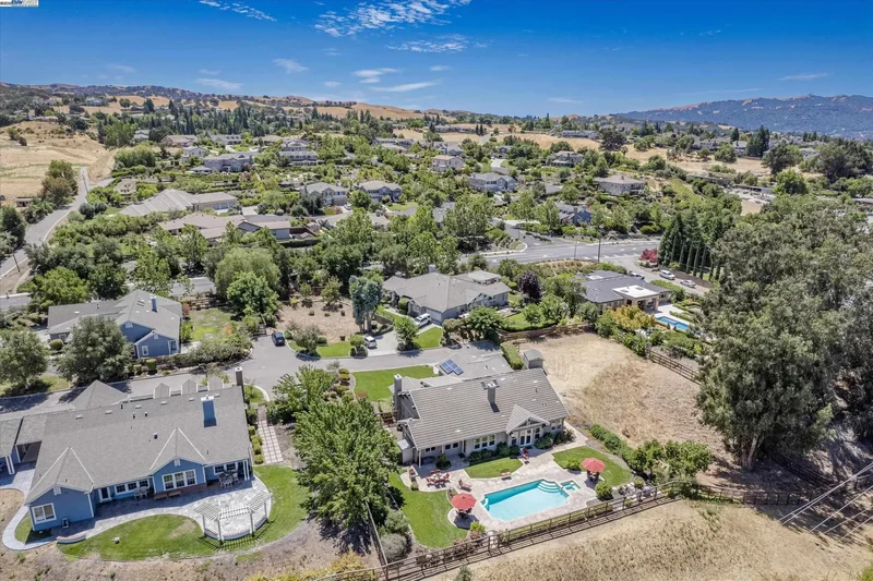 2531 Leona Pl, Pleasanton, California, United States. - Photo 52