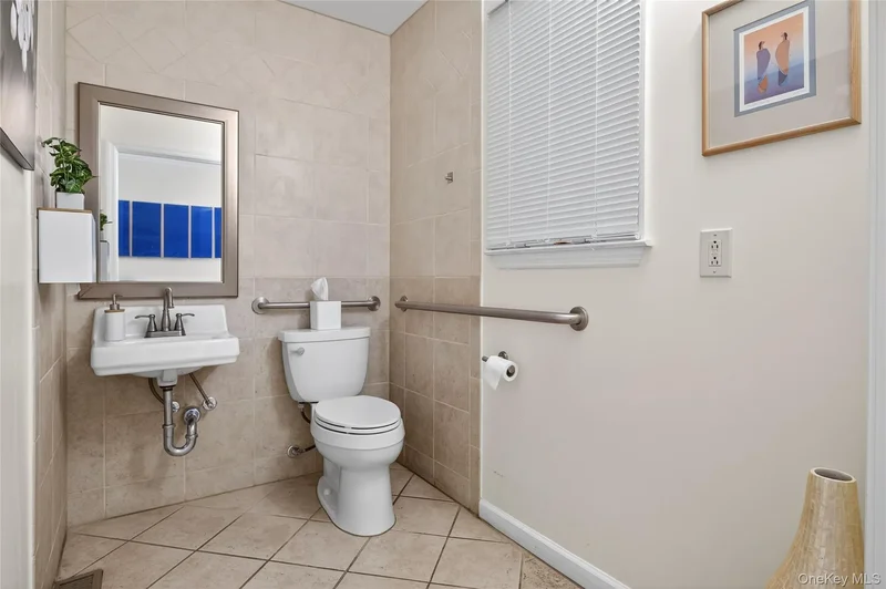634 Park Avenue, Huntington, NY 11743, Halesite, New York, United States. - Photo 37