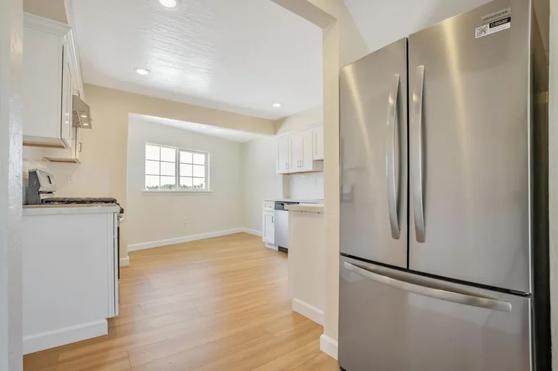 720 Lockhaven Drive, Pacifica, California, United States. - Photo 10