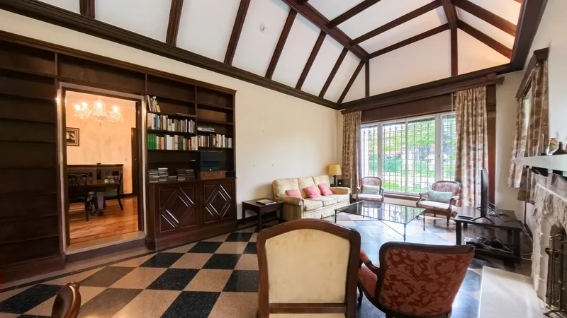 Exclusive and Sophisticated Residence in Olivos, Buenos Aires, B 1636, Olivos, Buenos Aires Province, Argentina. - Photo 15