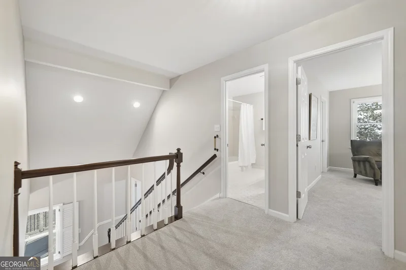 10280 Crescent Ridge Drive, Roswell, GA 30076, Roswell, Georgia, United States. - Photo 37