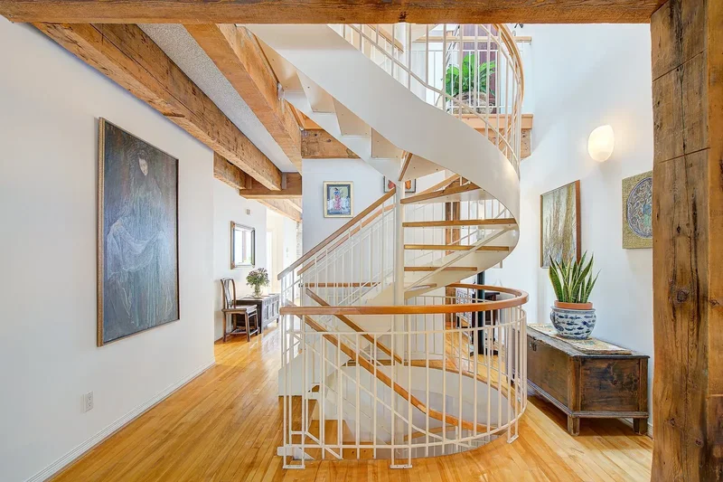 305 Rue de la Commune O. TH3, Montréal, Quebec, Canada. - Photo 6
