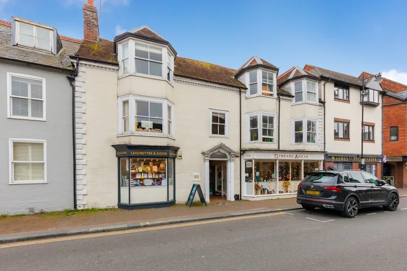 Flat 1, 33 Cliffe High Street, Lewes, BN7 2AN, Lewes, England, United Kingdom. - Photo 4