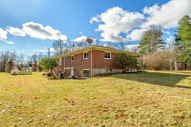 1436 North Road, Killingly, Connecticut, United States. - Photo 32