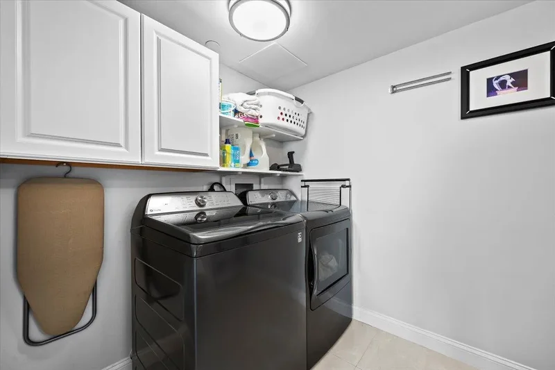 4000 N Ocean Drive 2004, Riviera Beach, Florida, United States. - Photo 25