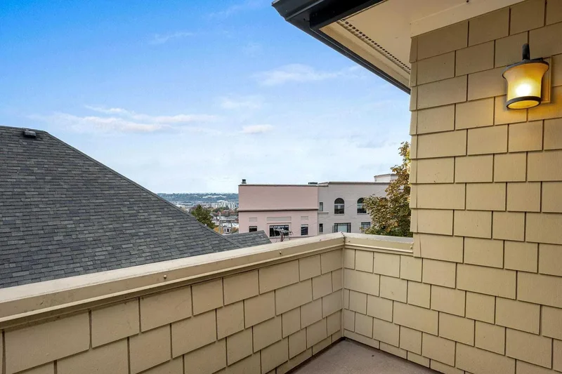 2416 SW CEDAR ST , Portland, OR 97205, Portland, Oregon, United States. - Photo 13
