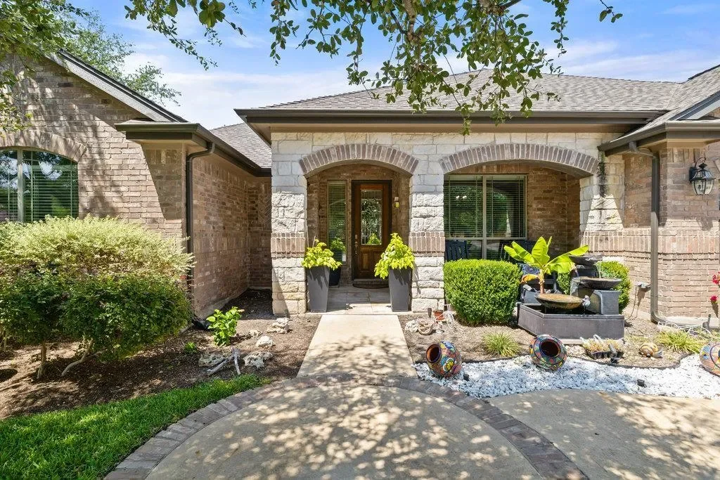 Cedar Park, Texas, United States. - Photo 2