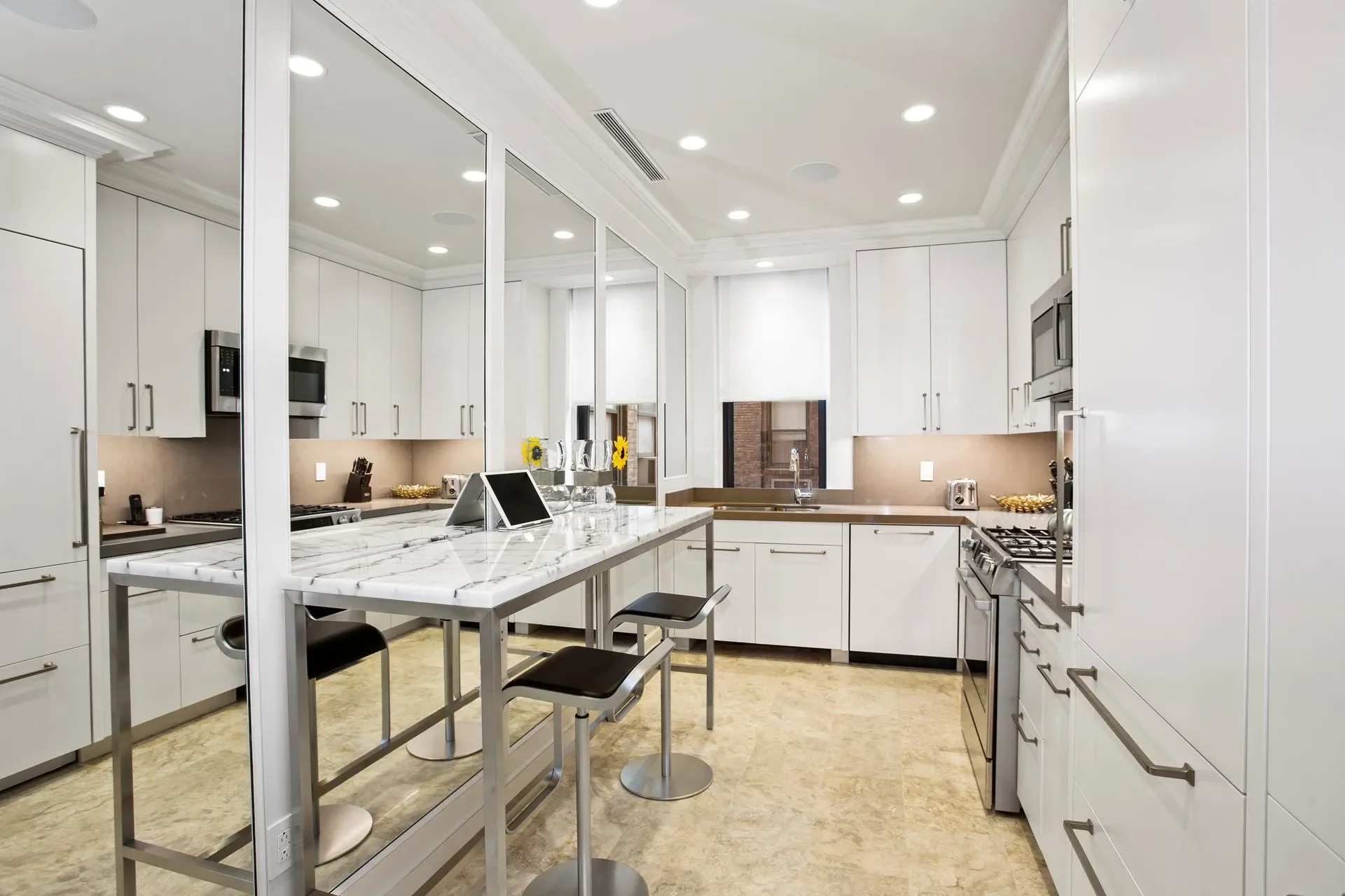 Sherry Netherland, 781 FIFTH AVE, New York, New York, United States. - Photo 8