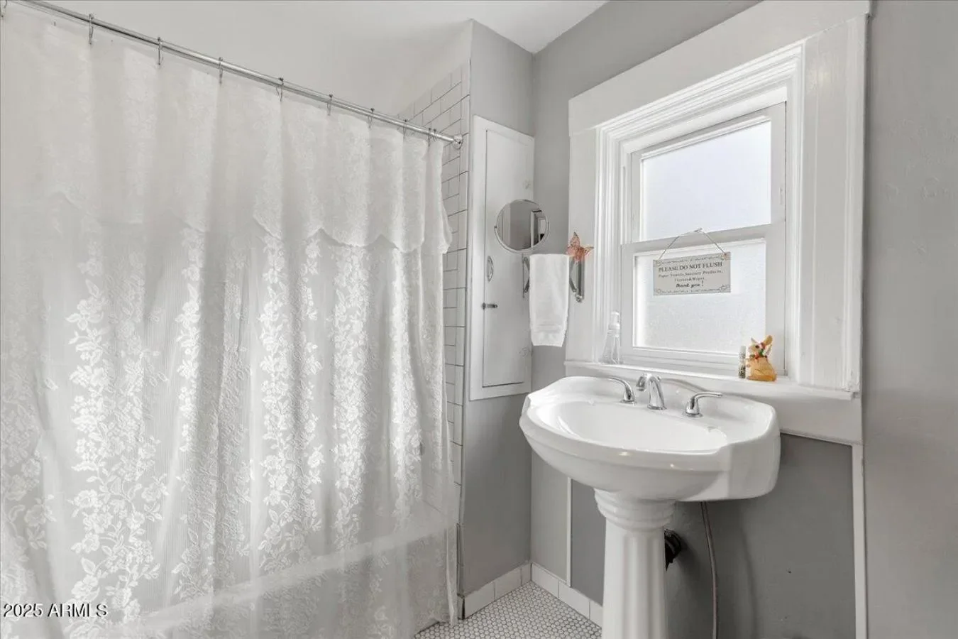 111 S Mount Vernon Avenue, Prescott, Arizona, United States. - Photo 21