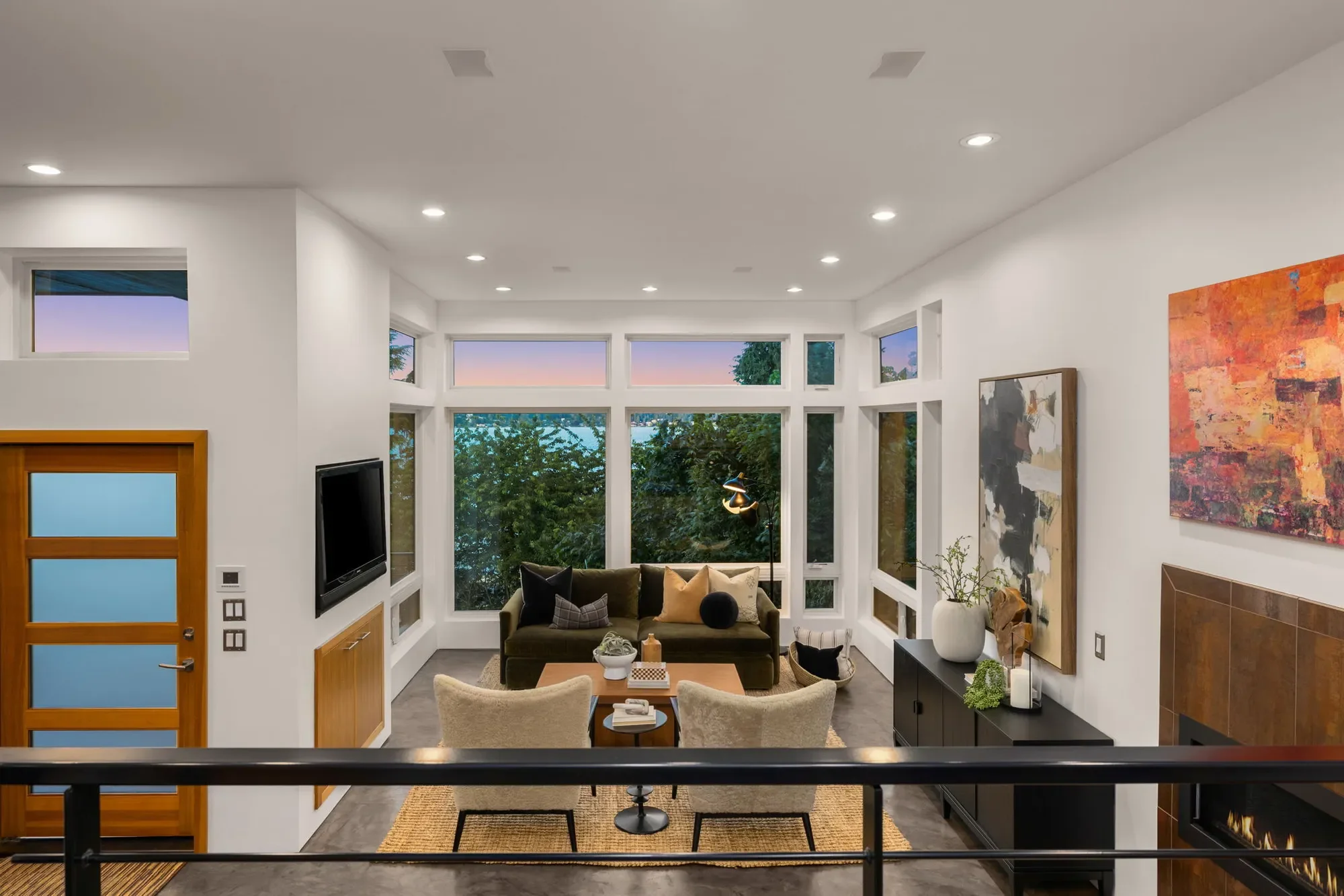3925 48th Ave S , Seattle, WA 98118, Seattle, Washington, United States. - Photo 9