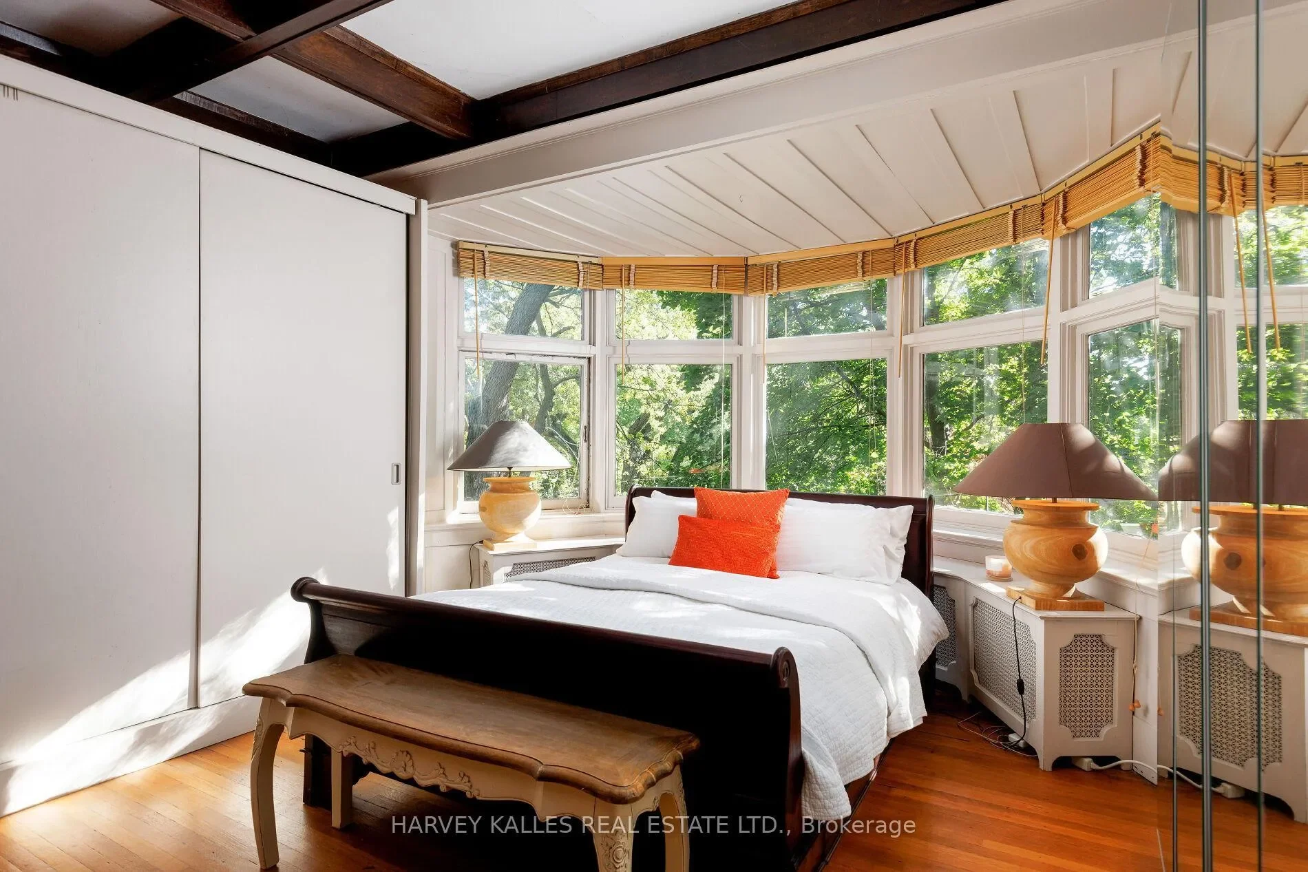 Gallery photo 10