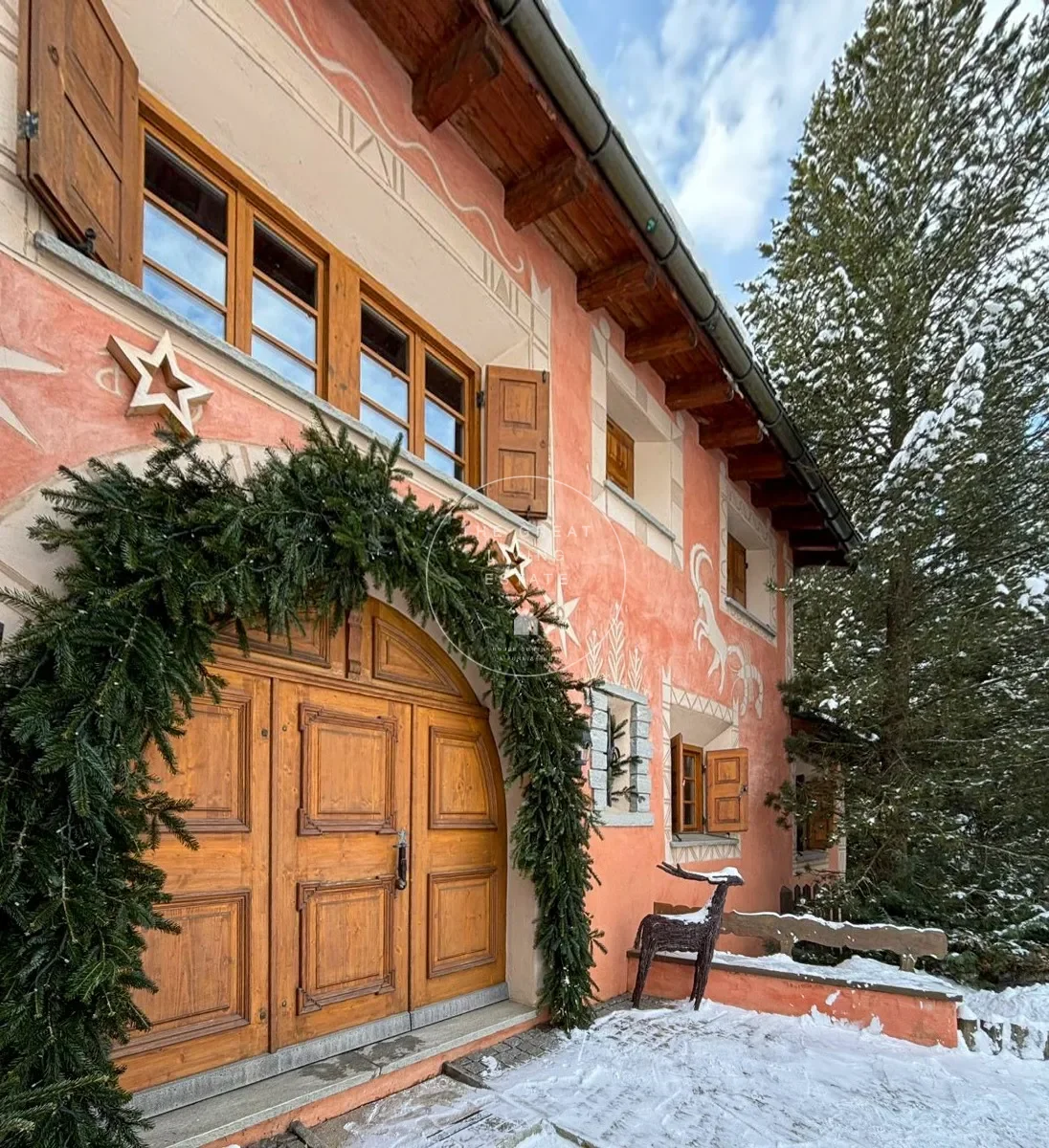 Exterior photo 3