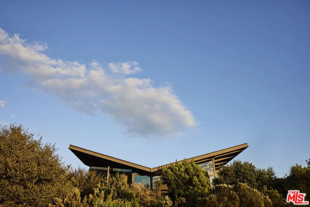 5900 Bonsall Drive, Malibu, California, United States. - Photo 46