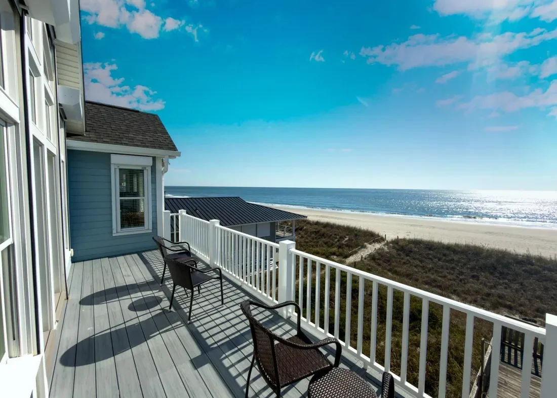 6901 W Beach Drive, Oak Island, North Carolina, United States. - Photo 19