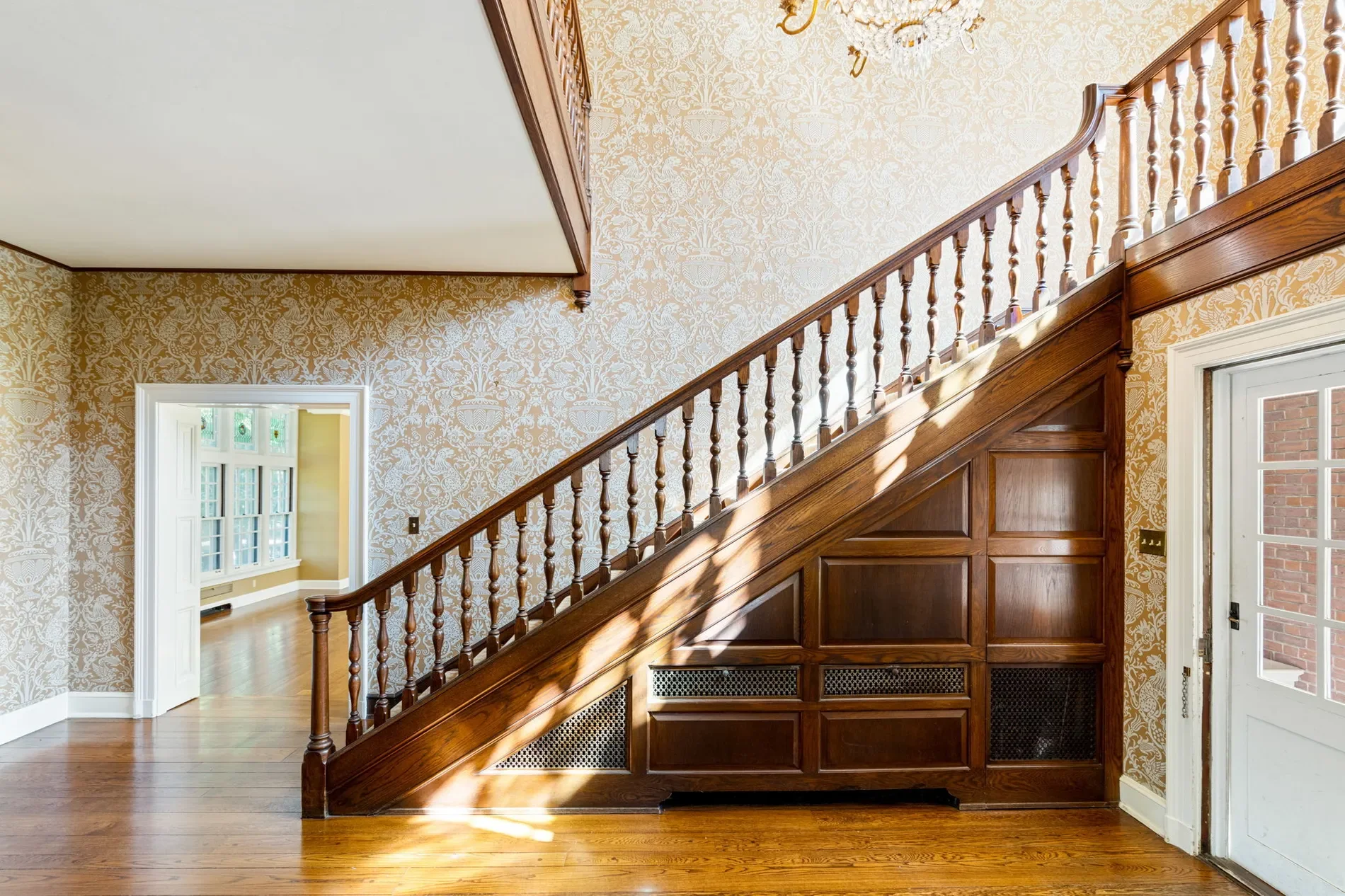 3740 Upper River Road , Louisville, KY 40207, Watterson Park, Kentucky, United States. - Photo 15
