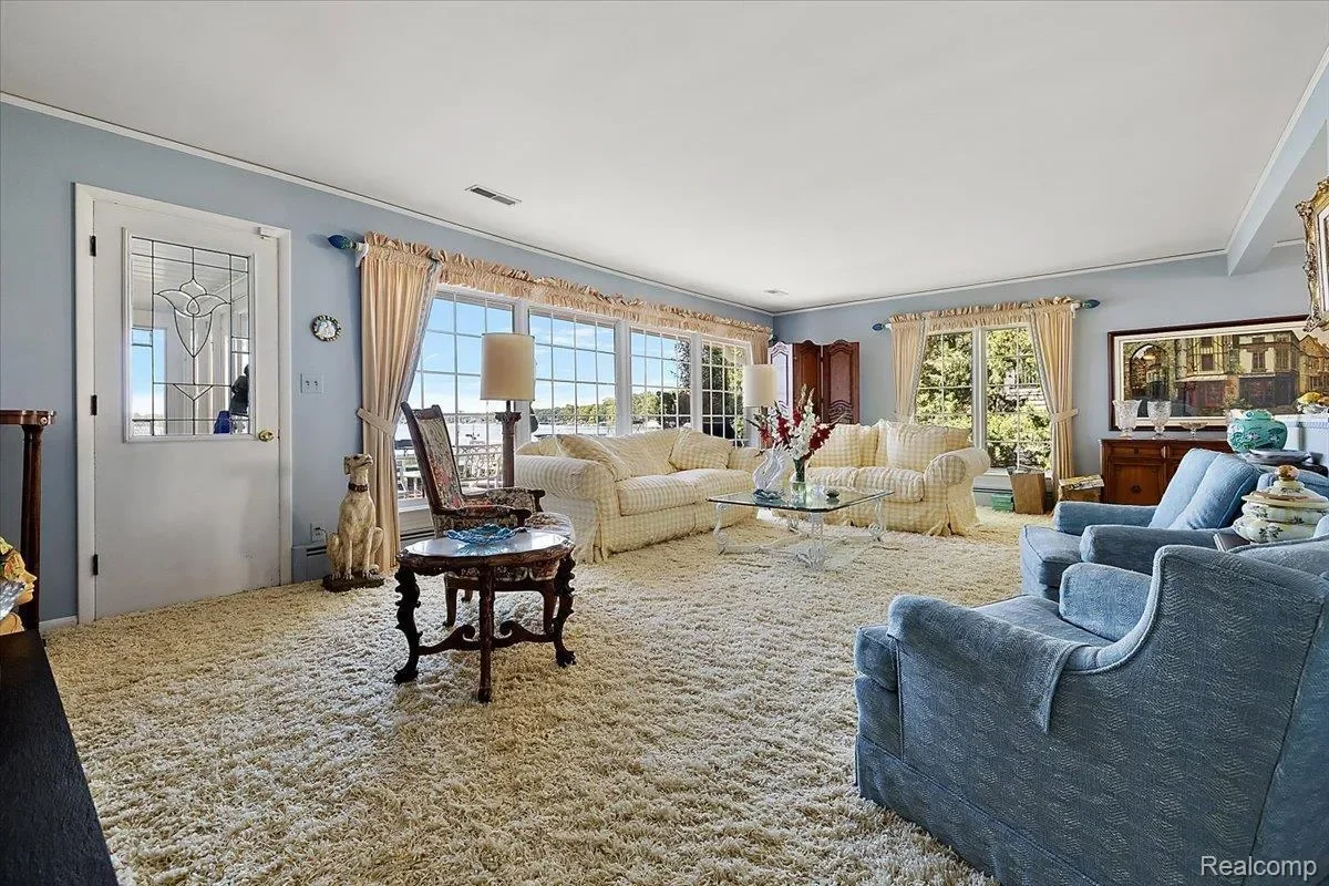 2236 Locklin Lane, West Bloomfield Charter Township, MI 48324, Orchard Lake Village, Michigan, United States. - Photo 5