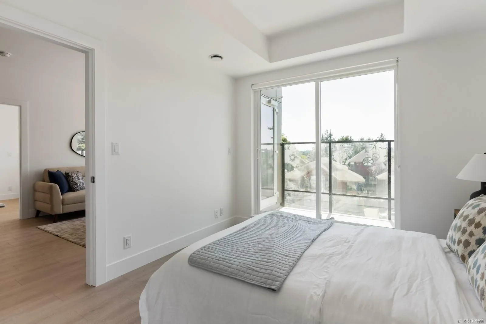 258 Helmcken Rd 401, View Royal, British Columbia, Canada. - Photo 15