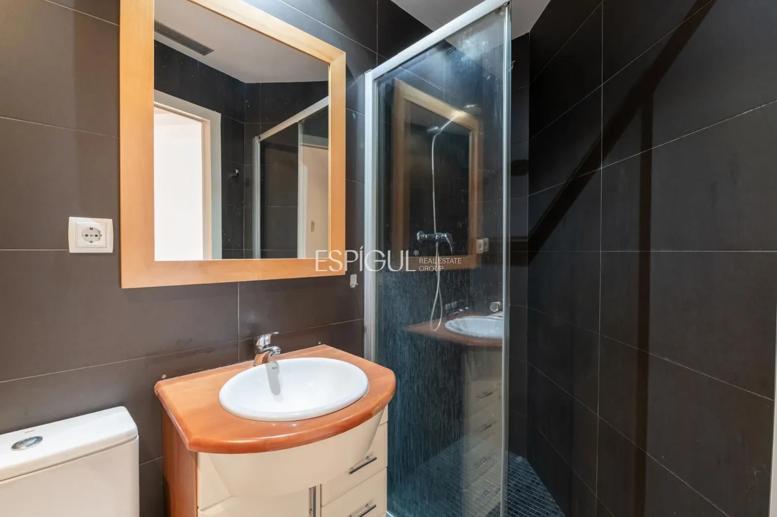 Gallery photo 6