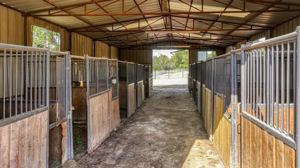 3696 W Lambert Road, Weatherford, Texas, United States. - Photo 27