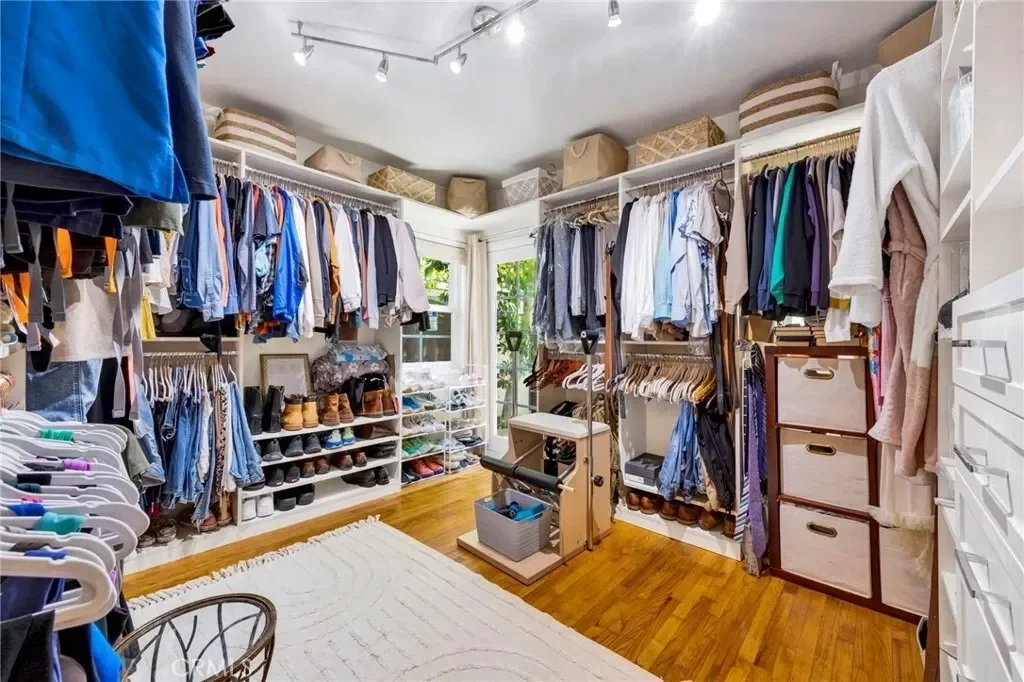 3374 Floyd, Los Angeles, California, United States. - Photo 23