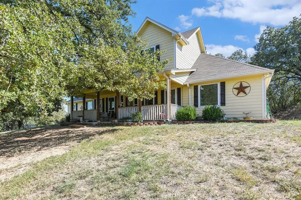 203 Saddle Ridge Court, Springtown, Texas, United States. - Photo 4