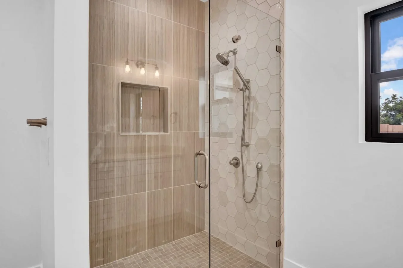 2126 E WATSON Drive, Tempe, Arizona, United States. - Photo 15