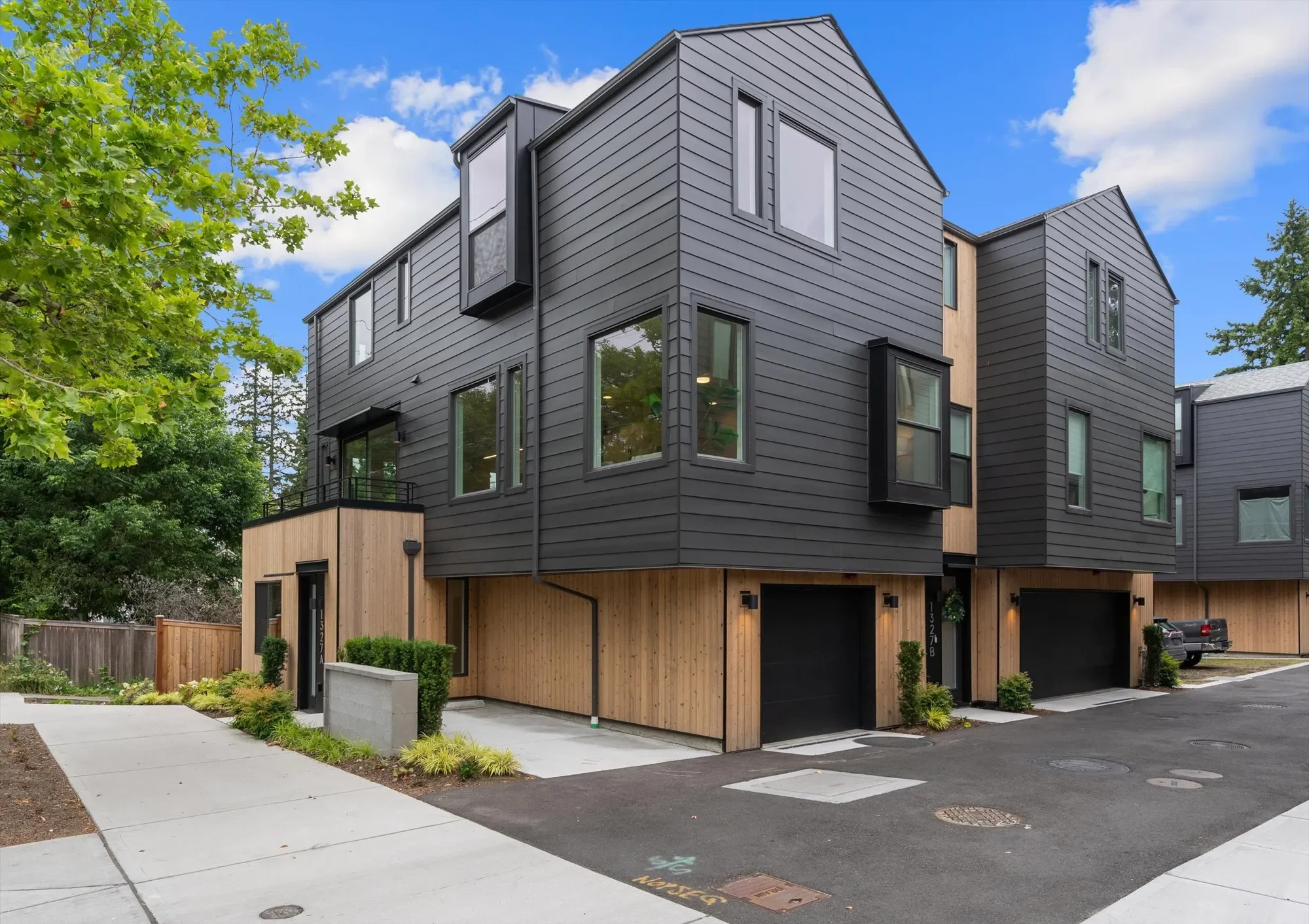 1327 N 185th St Unit #A , Shoreline, WA 98133, Seattle, Washington, United States. - Photo 29