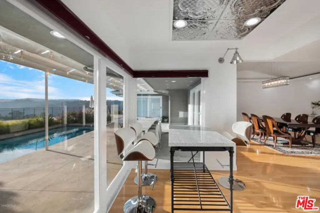 9633 Highridge Drive, Beverly Hills, California, United States. - Photo 18