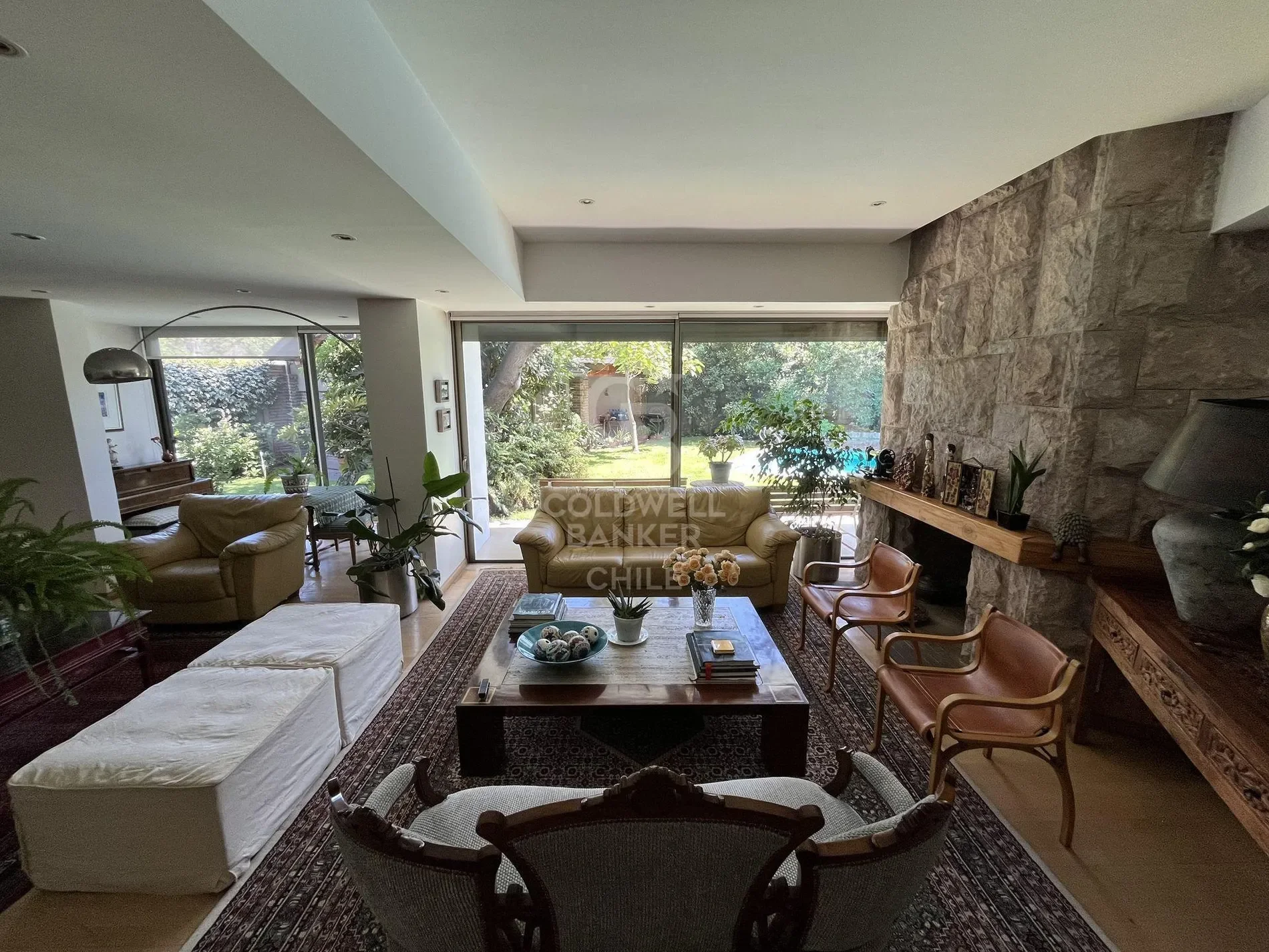 Gallery photo 1