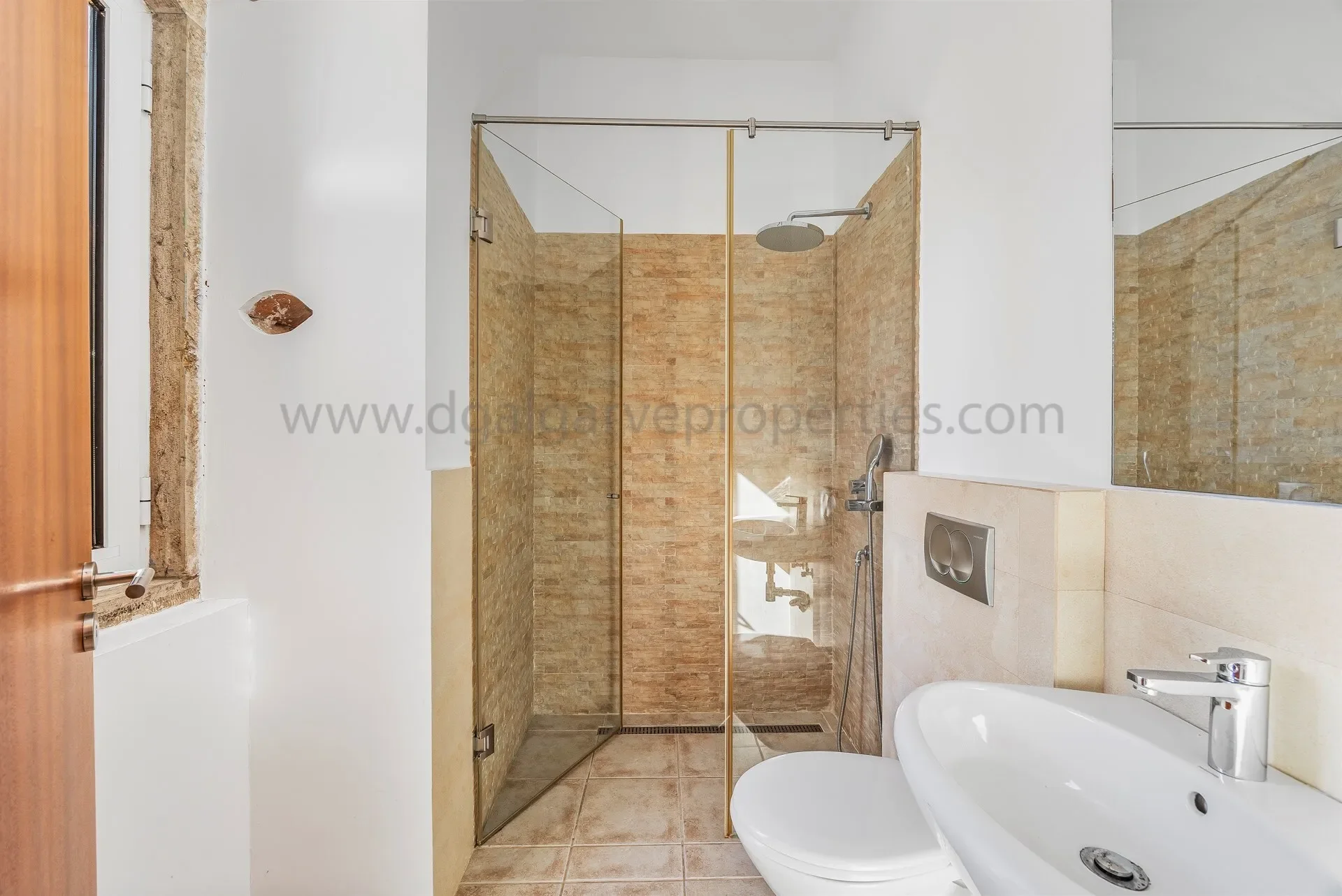 Gallery photo 6