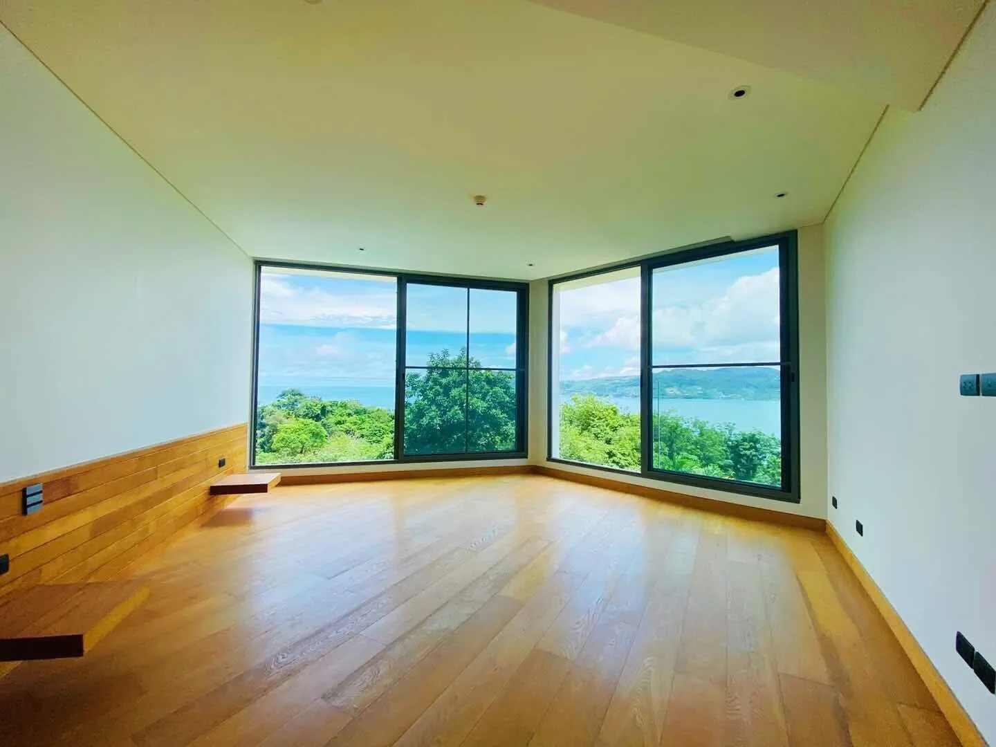 Gallery photo 10
