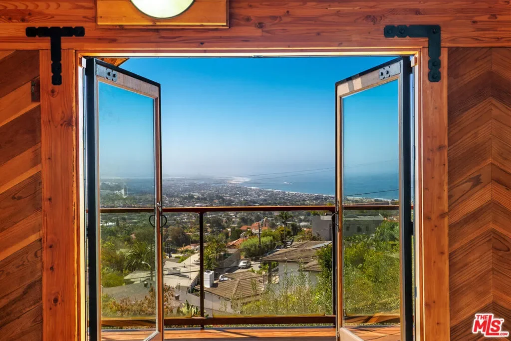 440 Mariposa Drive, Ventura, California, United States. - Photo 15