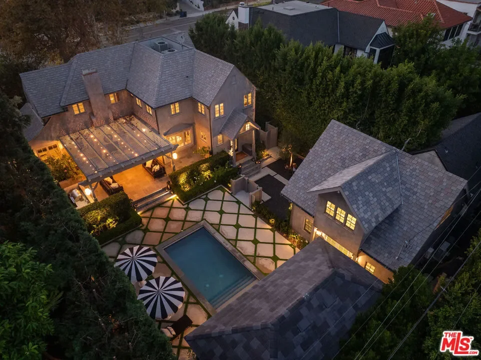 1614 N Fairfax Avenue, Los Angeles, California, United States. - Photo 4