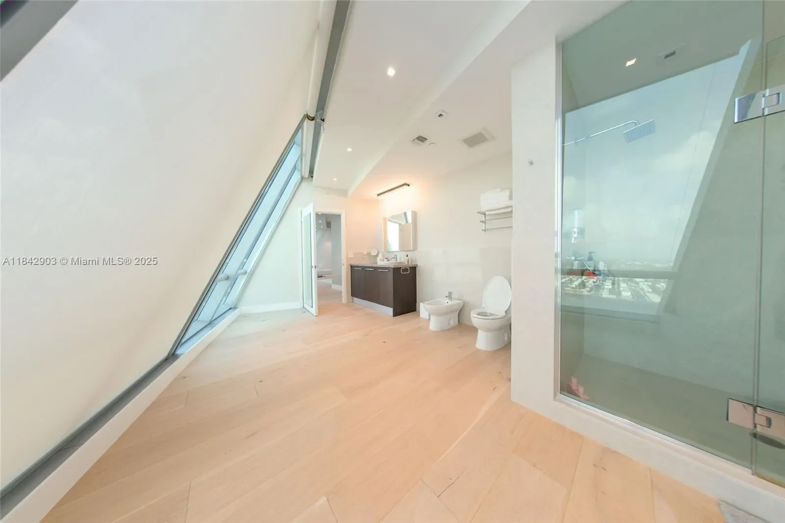 17121 Collins Ave 4803, Golden Beach, Florida, United States. - Photo 48