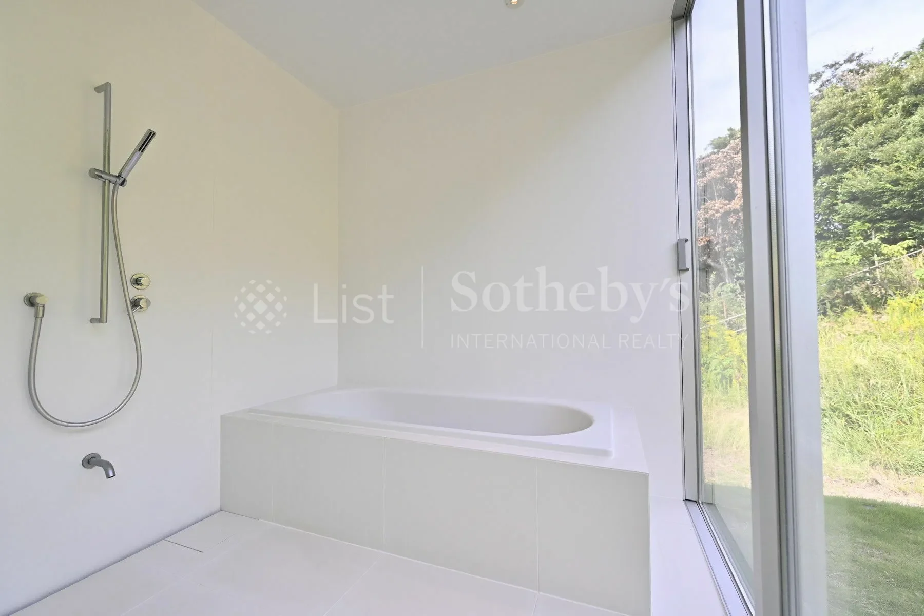 Gallery photo 7