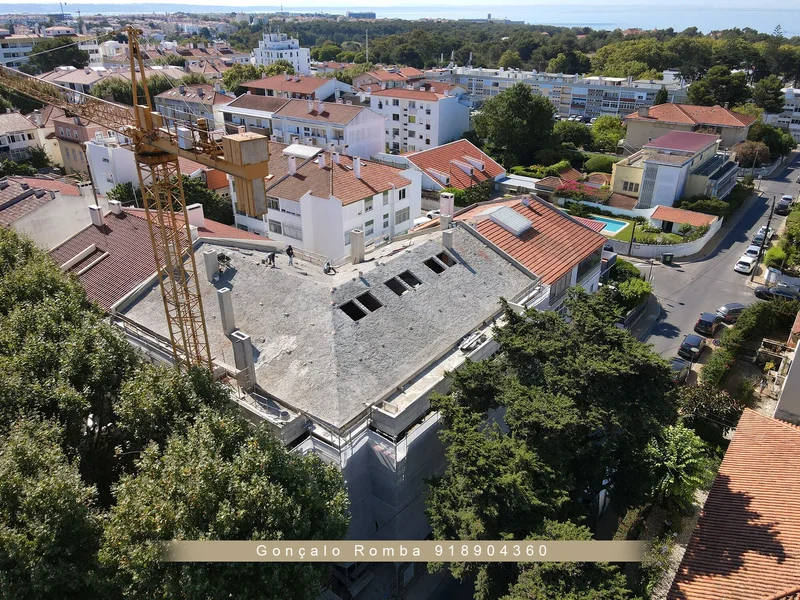 Gaveto das ruas Gonçalves Crespo e José de melo pereira de Vasconcelos,6, Carcavelos e Parede, Lisbon, Portugal. - Photo 19