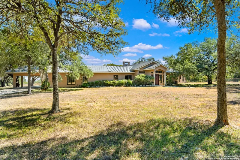 4025 Marion, Seguin, Texas, United States. - Photo 3