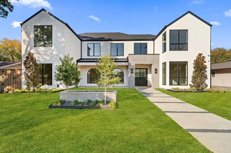 5 Bedrooms Single Family Detached
