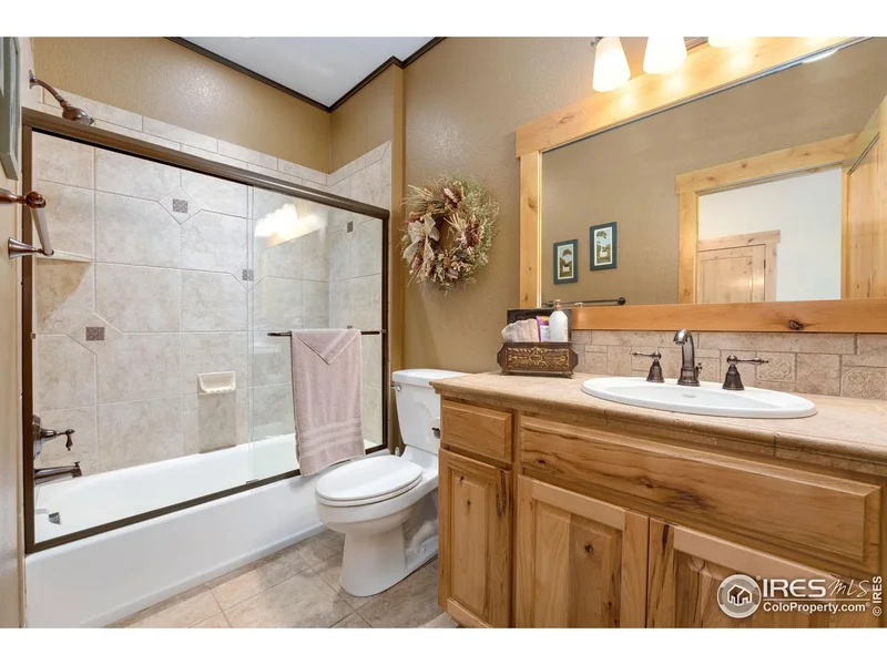 6950 W County Road 18, Berthoud, Colorado, United States. - Photo 35
