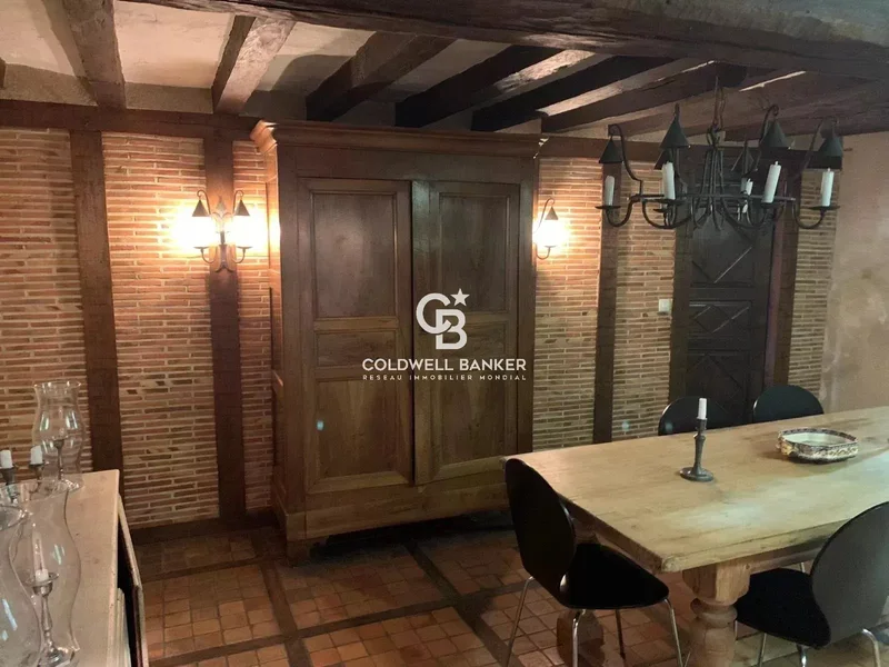 LAVAL – RARE HISTORIC PROPERTY WITH PANORAMIC CASTLE VIEWS