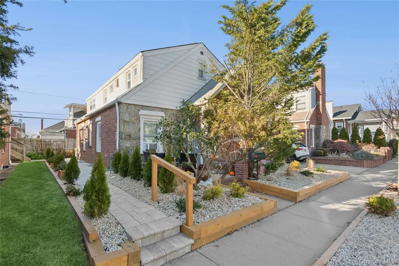 107 Pacific Boulevard, Long Beach, New York, United States. - Photo 23